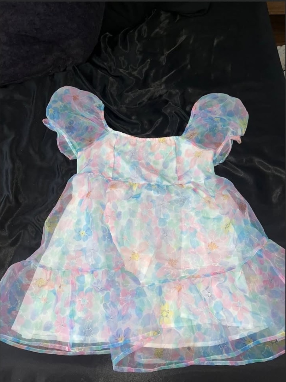 Trendy Short Pastel Puff Sleeved Mini Dress (Barely Worn) Size 12/XL